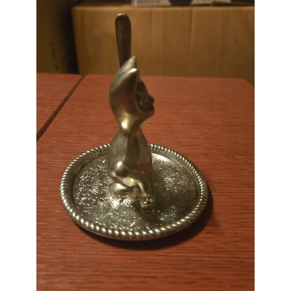 Vintage Silver Tone Metal Cat Ring Holder Trinket Dish Floral Etched Base